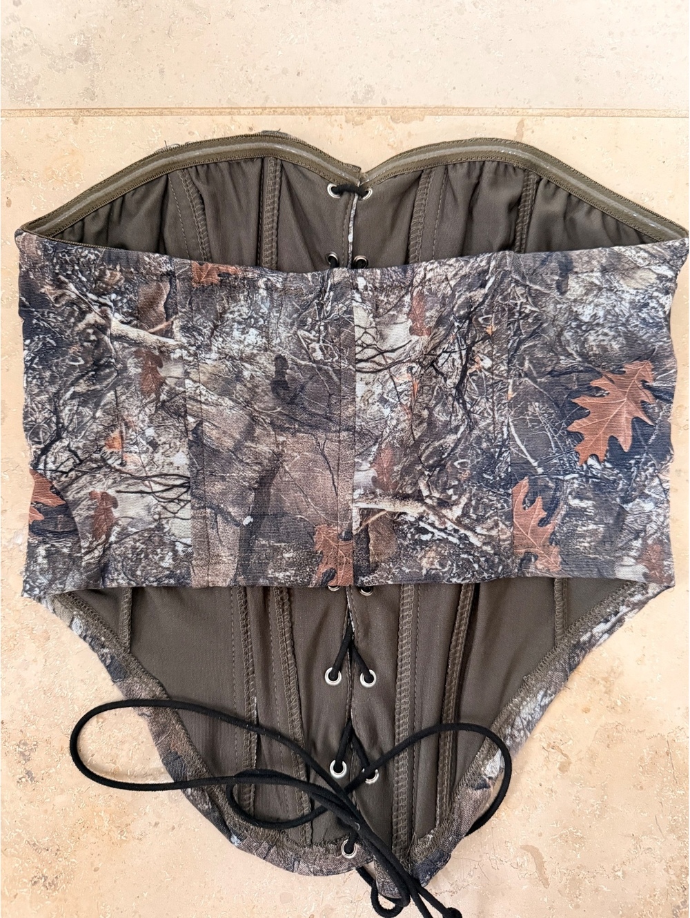 Bear Dance Corset - Picture 3 of 6